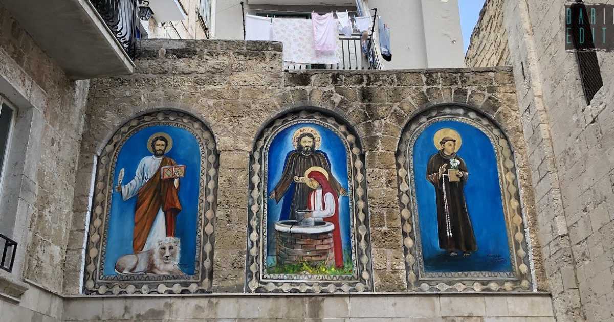 Bari, San Marco dei Veneziani si rif� il look: restaurati i dipinti all'ingresso della chiesa